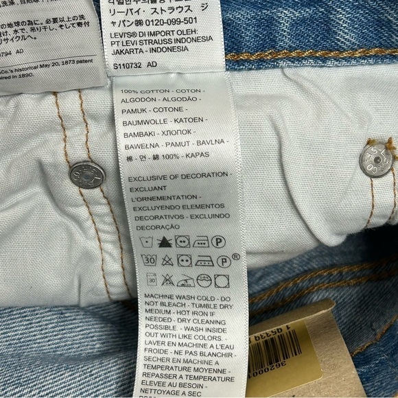 Levi’s 501 Original Cropped Distressed Denim Jeans NWT - Picture 12 of 15